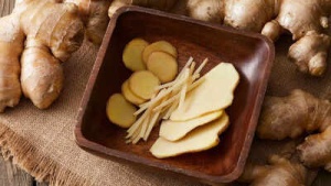 Ginger side effects and risks you should not ignore: Eating too much ginger may cause mouth sores, bleeding risks, nausea and more