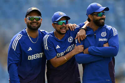Kuldeep Yadav with teammates